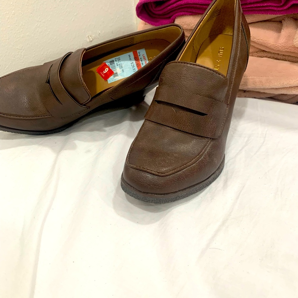 Brown heels shoes